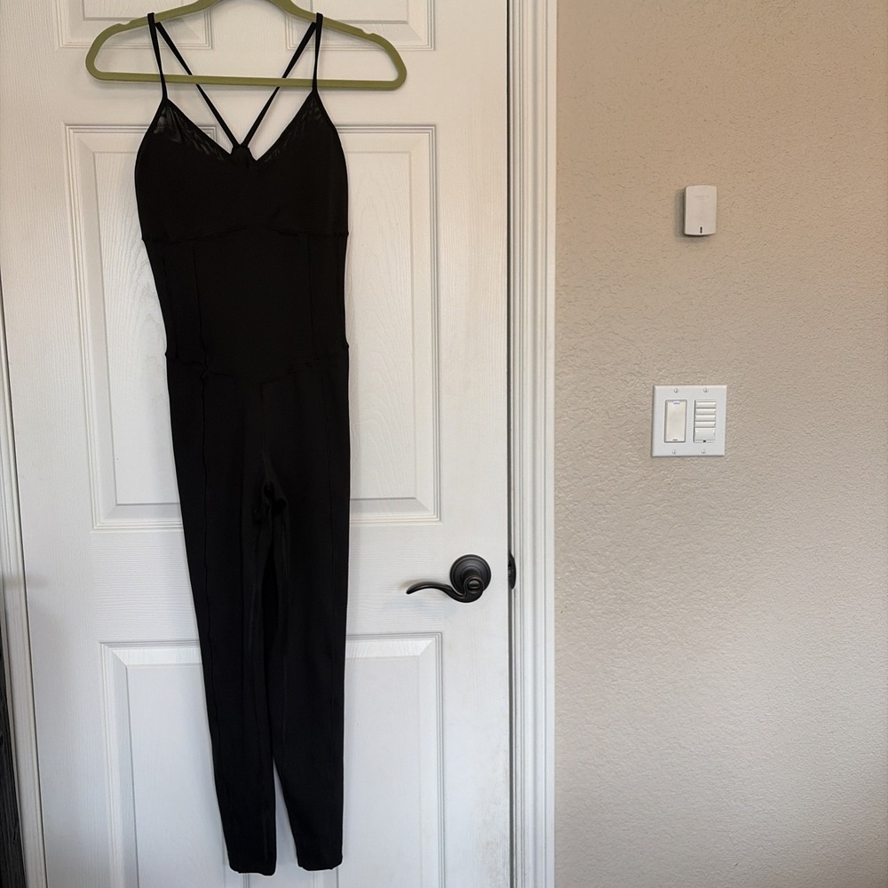 Sincerely Jules Black Active One Piece Womens Size Large Sleeveless Yoga Gym